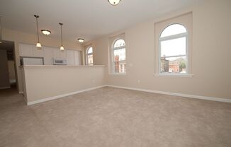 2 beds, 2 baths, 1,090 sqft, $1,725, Unit 303