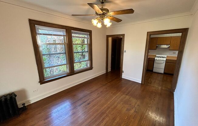 1 bed, 1 bath, 450 sqft, $1,965, Unit 520-H1