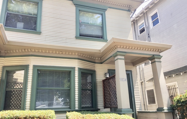5824 &amp; 5826 Telegraph Ave