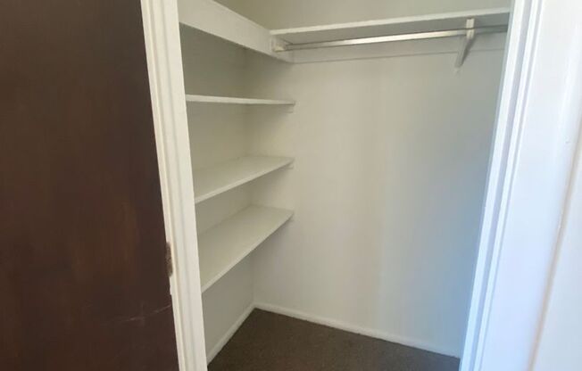 Country Park Apartments