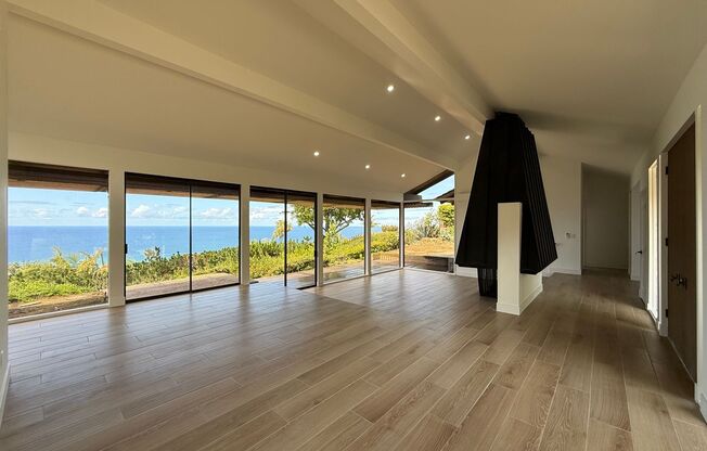 Newly Renovated 4 Bedroom Residence in La Jolla
