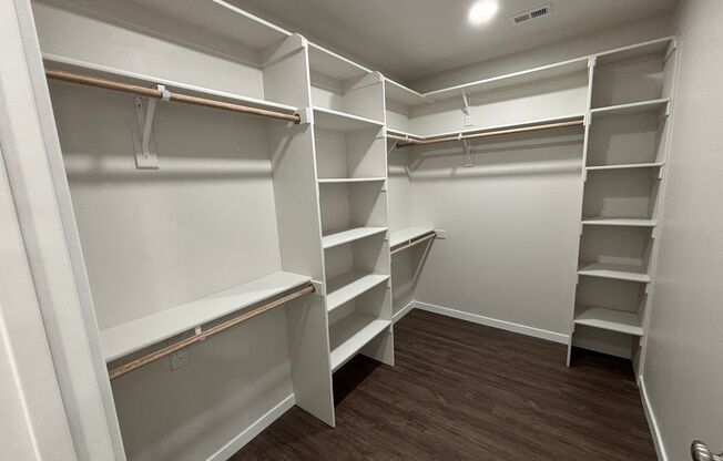 Studio, 1 bath, 660 sqft, $1,395, Unit 522 - S857 ADA Unit