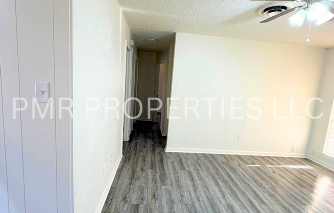 3 Beds / 1 Bath House