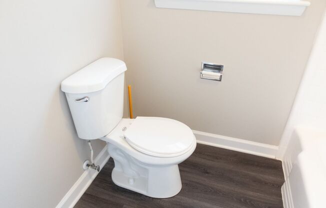 1 bed, 1 bath, 775 sqft, $1,125, Unit 1593H