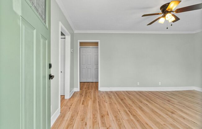 2 Bedroom Pet Friendly Home For Rent Near Madison Street!