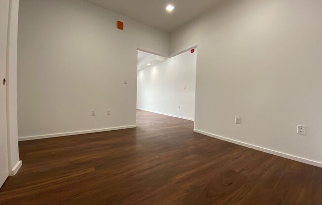 1 bed, 1 bath, 518 sqft, $1,460, Unit 411