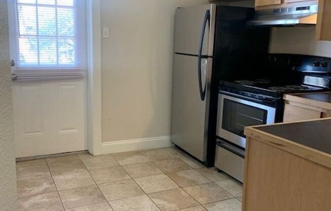 1 bed, 1 bath, 650 sqft, $1,289, Unit BOU-218