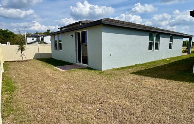 Brand new, energy-efficient 4 Bedroom Home in Haines City