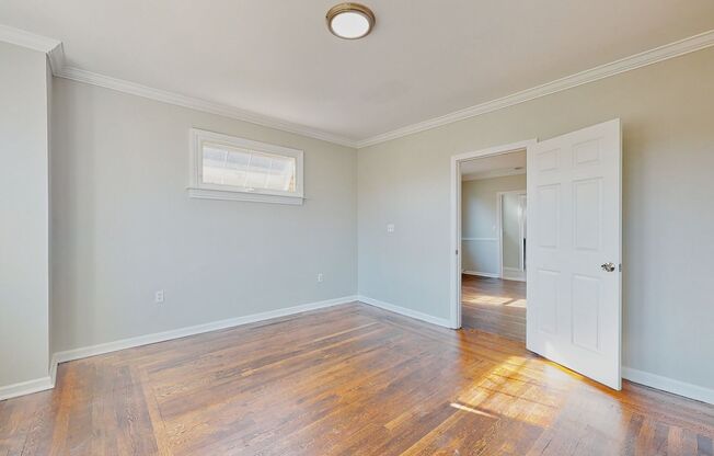 Charming Property located in Hamden!