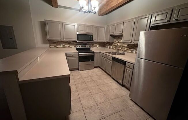 1 bed, 1 bath, 705 sqft, $1,299, Unit 343