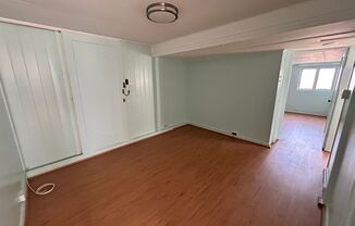 2 beds, 1 bath, $2,400, Unit # DOWNSTAIRS