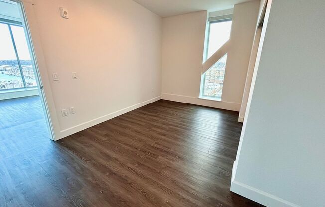 2 beds, 2 baths, 1,334 sqft, $4,950, Unit 410-907