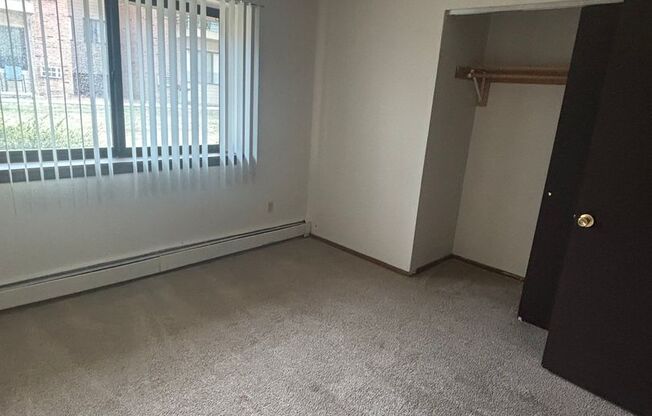 2 beds, 1 bath, 1,012 sqft, $1,299, Unit 5236 01