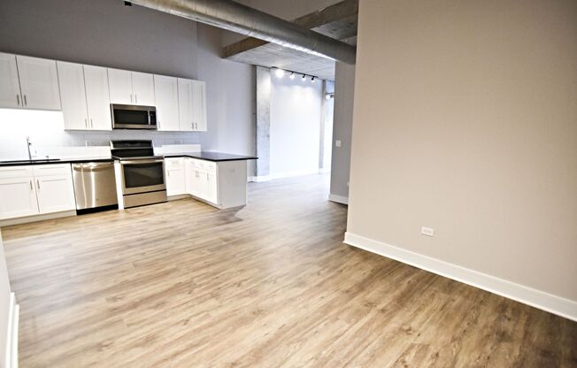 1 bed, 1 bath, 711 sqft, $3,000, Unit 3833-203