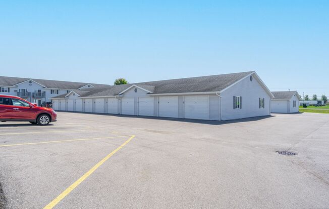 2 beds, 1 bath, 1,000 sqft, $1,199, Unit 1684 - 106