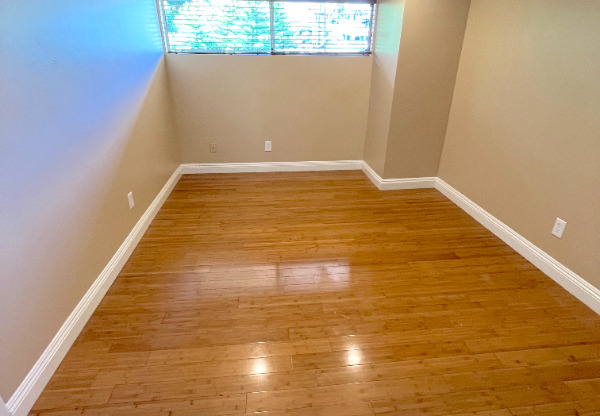 2 beds, 1.5 baths, 950 sqft, $4,195