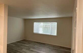 1 bed, 1 bath, $1,250, Unit B5