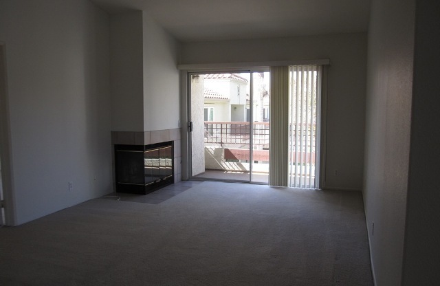 2 beds, 2 baths, $2,700