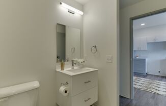 2 beds, 1 bath, 511 sqft, $1,685, Unit 215