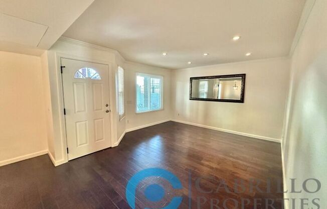 2828 Famosa Blvd. #209