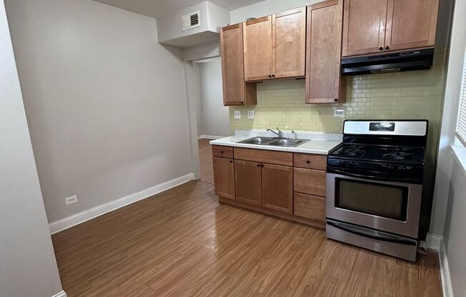 4 beds, 1 bath, $2,583