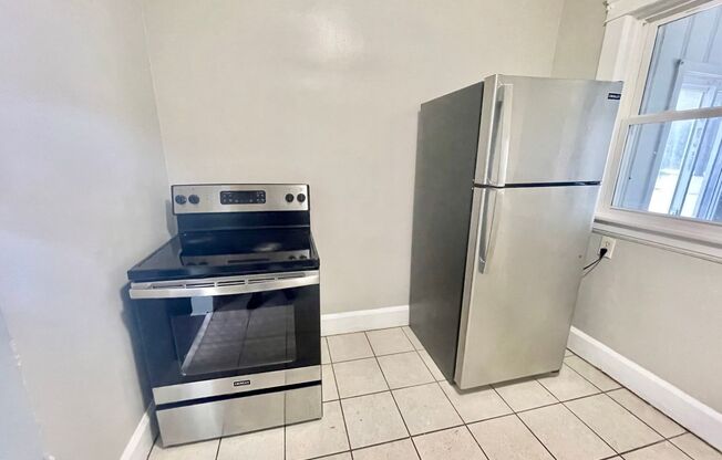 1 bed, 1 bath, 500 sqft, $745, Unit Unit 3