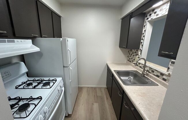 1 bed, 1 bath, $995, Unit 234