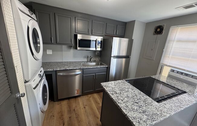 Remodeled 2 Bedroom Townhouses for rent in Manchester! Pets Welcome!