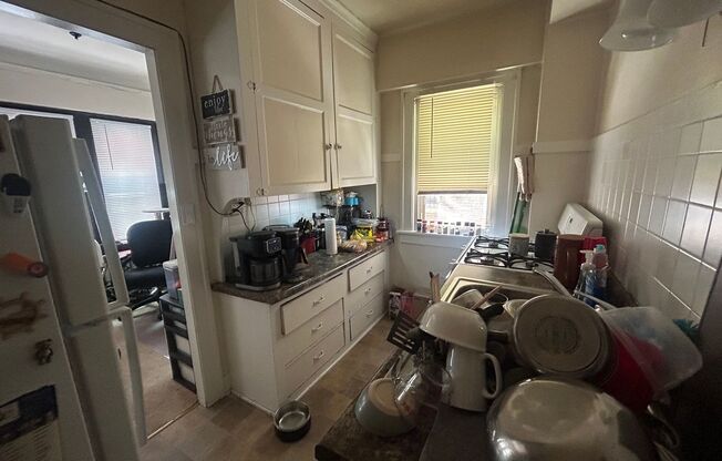 1 bed, 1 bath, $1,045, Unit 8