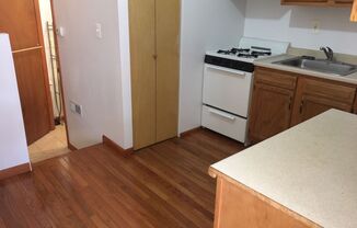 1 bed, 1 bath, 750 sqft, $1,400, Unit #2