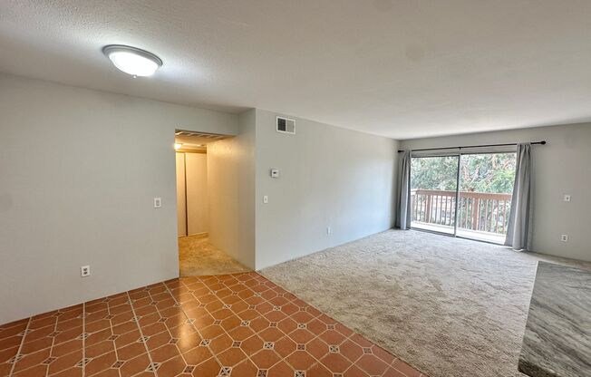 2 Bedroom Condo in Mission Valley!