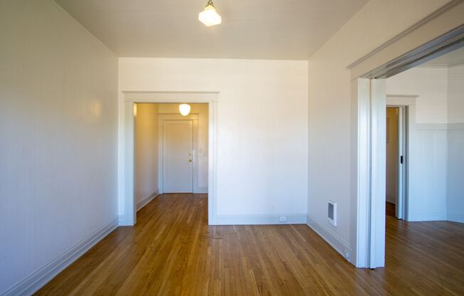 1 bed, 1 bath, 600 sqft, $1,315, Unit 406