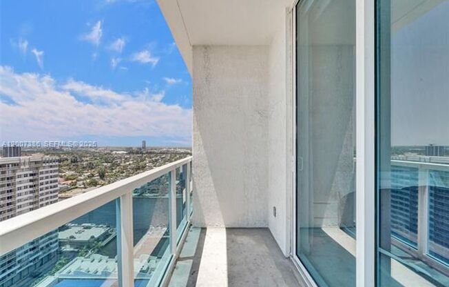 3 beds, 3 baths, 1,744 sqft, $4,800, Unit 1945 S Ocean Dr # 2101