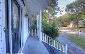 2 beds, 1 bath, $1,275