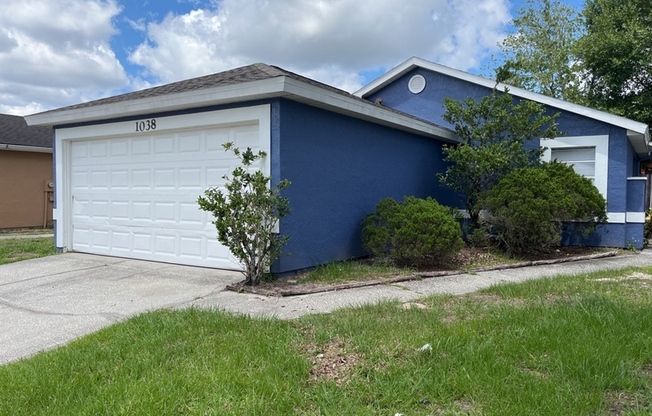 1038 WINTERBERRY LN