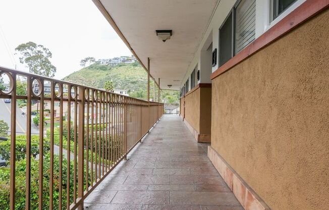 1 bed, 1.5 baths, 802 sqft, $3,295, Unit 05