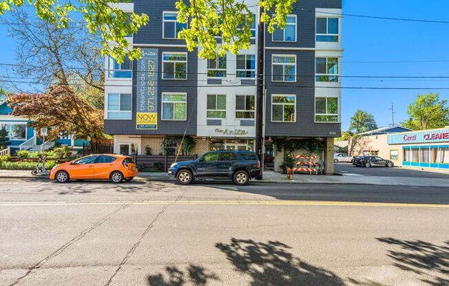2 beds, 1 bath, 775 sqft, $1,995, Unit 306