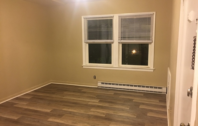 Studio, 1 bath, $725, Unit 1503-2