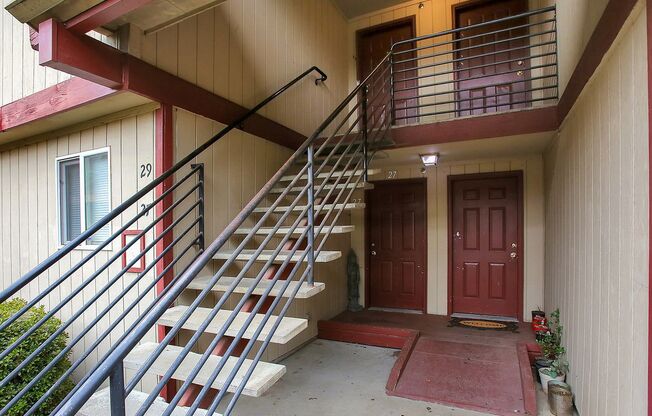 2 beds, 1 bath, 700 sqft, $1,325, Unit Unit 26