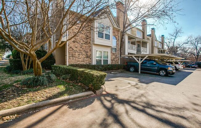 1 Bed, 1 Bath condo near Lower Greenville!