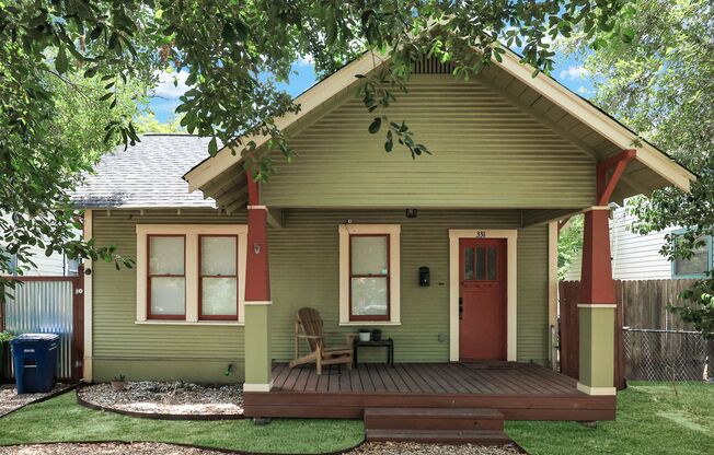 Charming 1 bedroom plus office