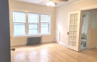 Studio, 1 bath, $875, Unit 25