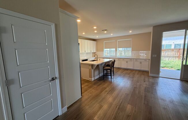 Newer Home in Tthe Northlake Community