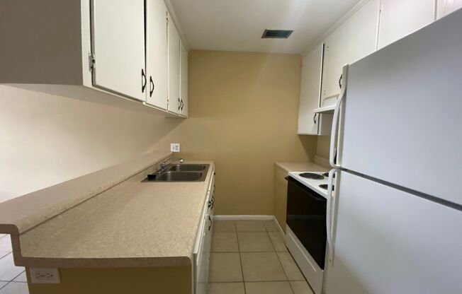 1 bed, 1 bath, 522 sqft, $800, Unit H