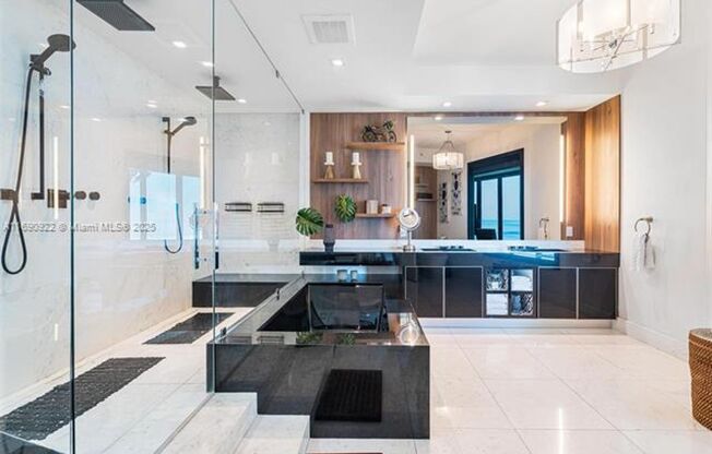 18555 Collins Ave # 1205 (A11690922)