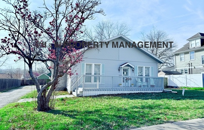 203 SE 1 ST