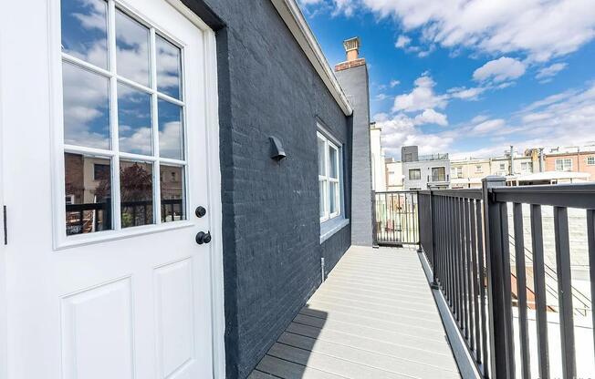 2219 28 ST