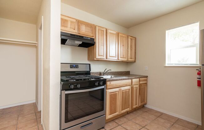Rufina Street Apartments -3230