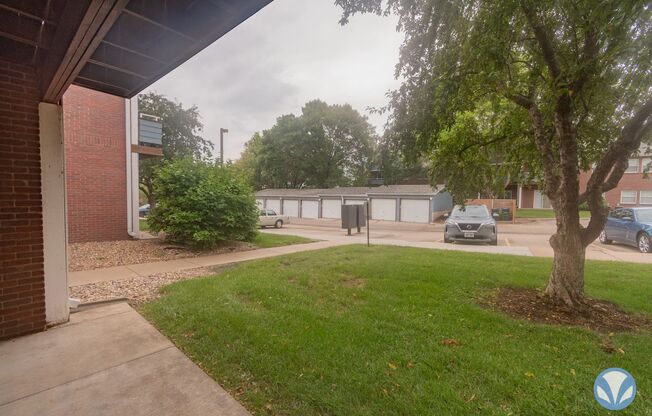 1 bed, 1 bath, 837 sqft, $1,210, Unit AL-5