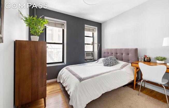 321 E 12 ST